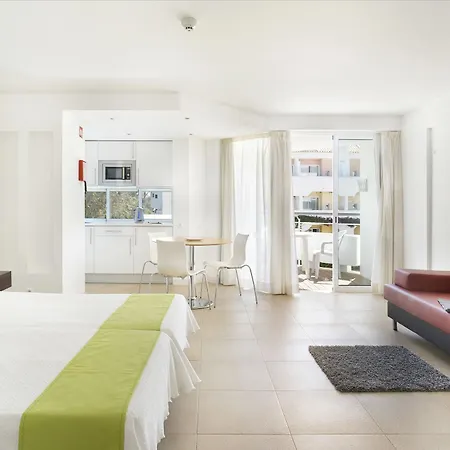 Aparthotel Golden Club 2*