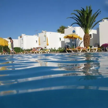 Aparthotel Golden Club 2*