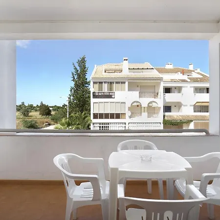 Aparthotel Golden Club 3*